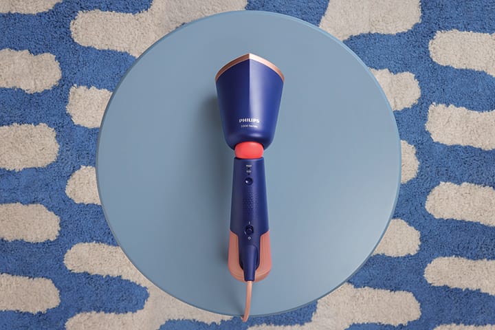 Watch Philips Handheld Steamer 5000 Series in action